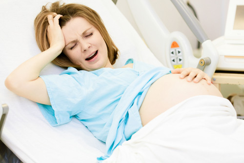 6 điều khiến cơn đau đẻ của mẹ trầm trọng hơn - 1