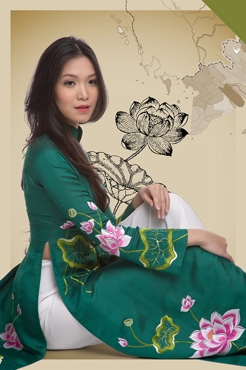 Thùy Dung, Huỳnh Bích Phương khoe sắc trong áo dài Đức Hùng - 4