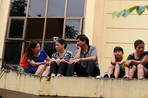 Muôn kiểu xem diễu binh ngày Quốc khánh - 8