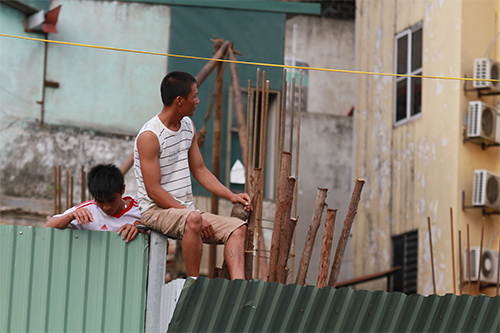 Muôn kiểu xem diễu binh ngày Quốc khánh - 15