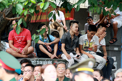 Muôn kiểu xem diễu binh ngày Quốc khánh - 14