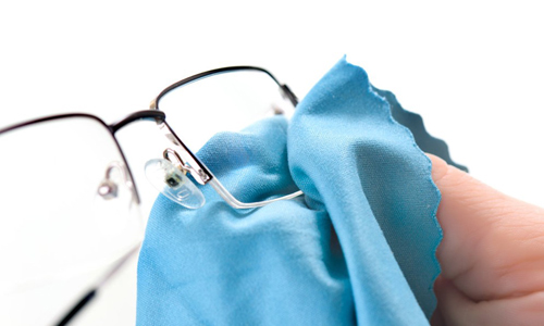 5 đồ vật cấm kị lau bằng khăn giấy - 1