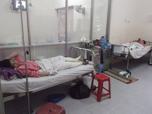 Giận chị gái, phóng hỏa khiến 4 người bị bỏng nặng - 1