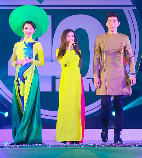 MC Anh Quân hội ngộ siêu mẫu Đàm Thanh - 9