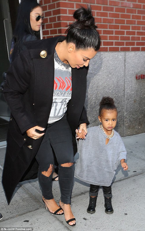 Bắt gặp Brooklyn Beckham hẹn hò gái lạ - 12