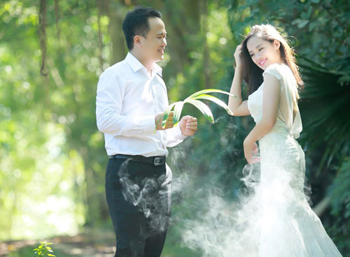 Chuyện tình cặp đôi “Không giận nhau nổi 1 ngày” - 11