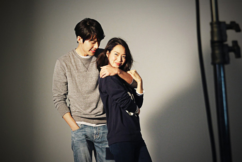 Kim Woo Bin - Shin Min Ah quấn quýt hậu công khai hẹn hò - 3