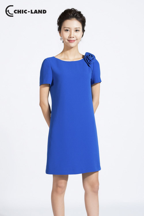 Hàng hiệu giảm giá sốc hút khách công sở - 8