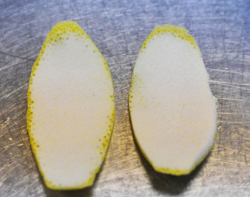 Tạo hình thỏ đáng yêu từ bưởi cho bé dịp Tết Trung thu - 10