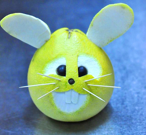 Tạo hình thỏ đáng yêu từ bưởi cho bé dịp Tết Trung thu - 12