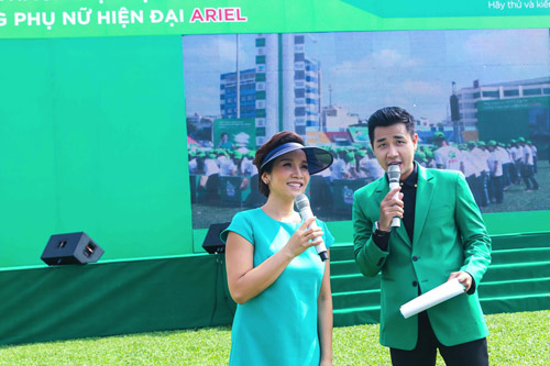 Mỹ Linh, Hồng Vân thách đấu xem ai giặt sạch hơn - 3