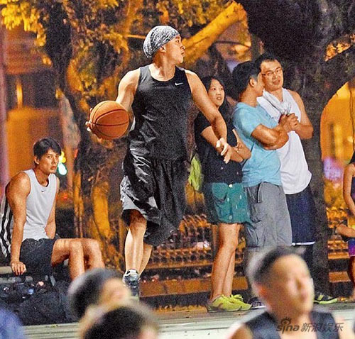 Lộ diện bạn gái lâu năm của quot;nam thầnquot; Hà Nhuận Đông - 2