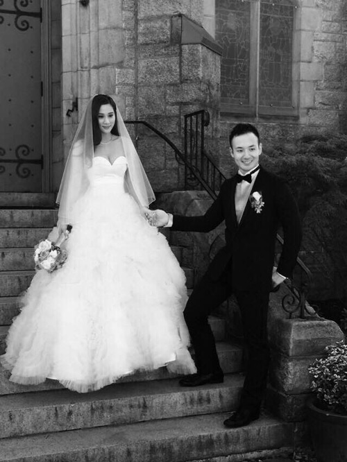 Lộ diện bạn gái lâu năm của quot;nam thầnquot; Hà Nhuận Đông - 11