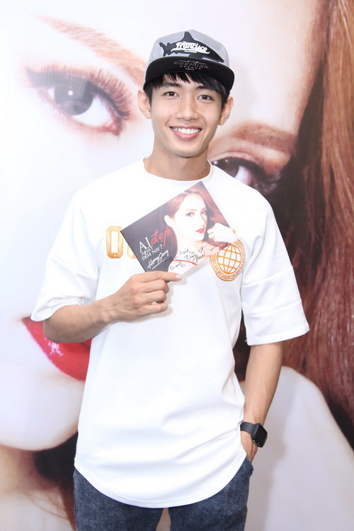Hương Giang Idol phủ nhận tin đồn chia tay bạn trai - 7