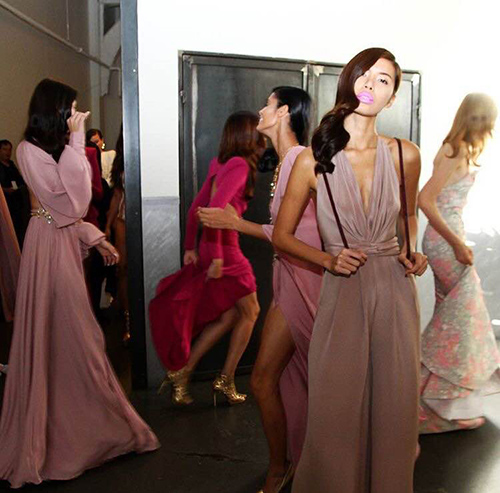 Paris Hilton xem show thời trang Minh Tú diễn ở New York - 2