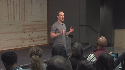 Mark Zuckerberg bật mí về tương lai gần của Facebook - 1