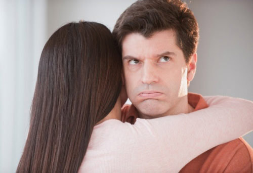 Gửi các ông chồng: làm ơn ngưng ngược đãi chúng tôi ngay hôm nay - 1
