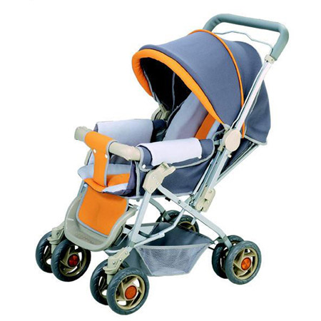 Trải nghiệm sử dụng xe đẩy Combi Well Comfort của bà mẹ trẻ - 10