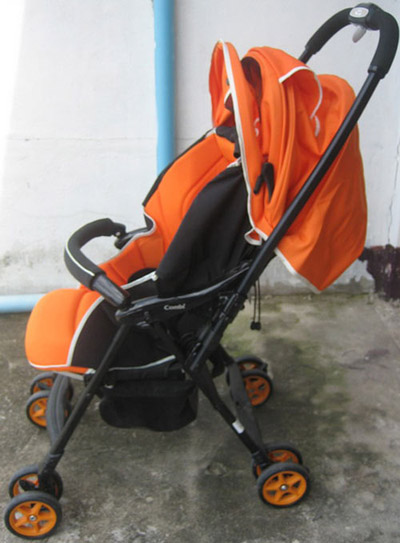 Trải nghiệm sử dụng xe đẩy Combi Well Comfort của bà mẹ trẻ - 3