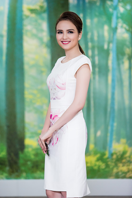 Hồng Quế lộng lẫy quot;át víaquot; hoa hậu Kỳ Duyên - 11