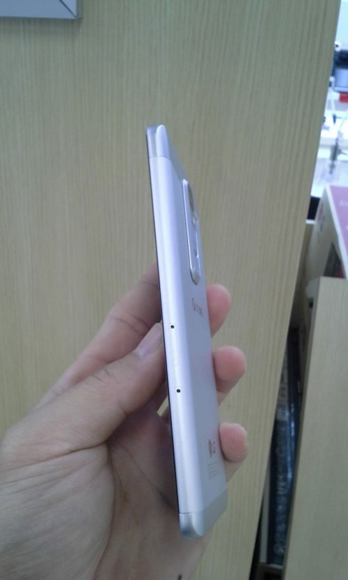 Phablet 5,7 inch của LG lộ cấu hình, ảnh thực tế - 3