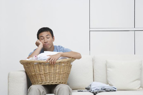 4 tuyệt chiêu khiến ông xã xắn tay lên và giặt giũ - 1