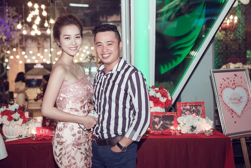 Diệp Bảo Ngọc, Á khôi Phương Thảo gợi cảm dự tiệc - 2