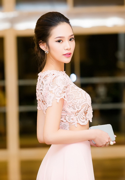 Diệp Bảo Ngọc, Á khôi Phương Thảo gợi cảm dự tiệc - 14