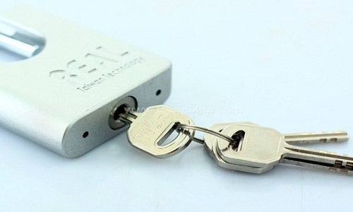 Câu chuyện về ổ khóa và bài học về thói ghen tuông, đố kỵ - 1