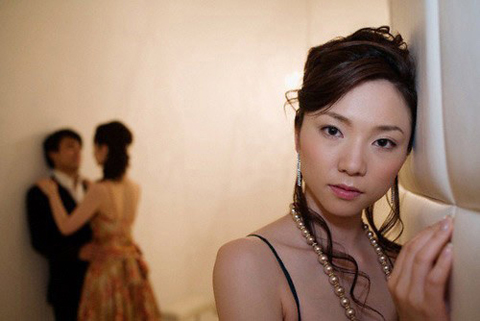 “Vợ ăn bám chồng thì khác gì gái bao” - 2