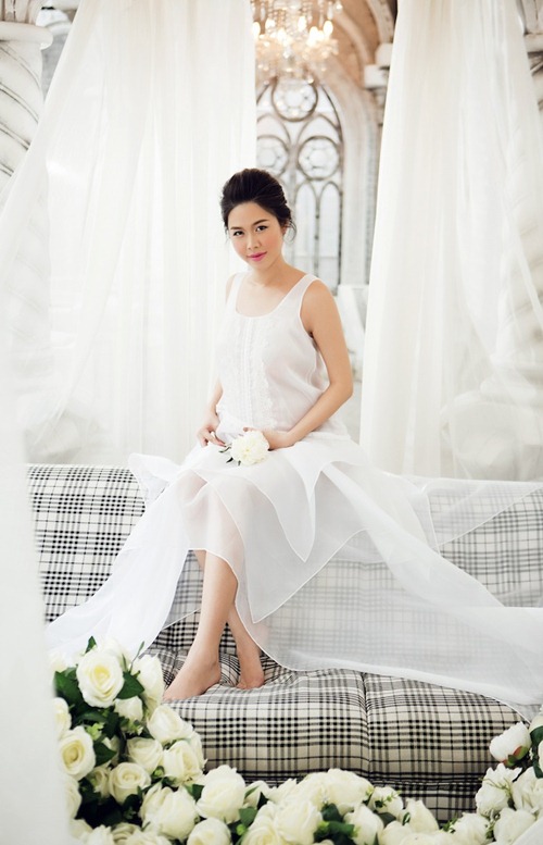 Bà xã Đăng Khôi khoe bụng bầu trước ngày lâm bồn - 4