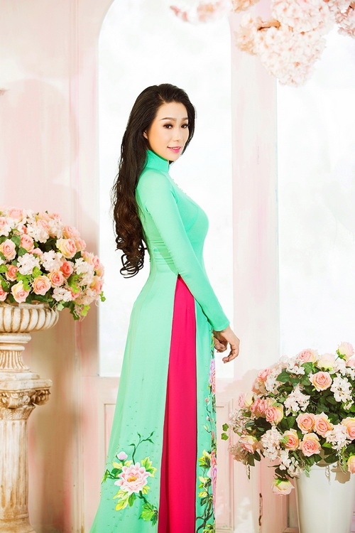 Trịnh Kim Chi quot;thon như gái sonquot; sau 3 tháng sinh con - 16
