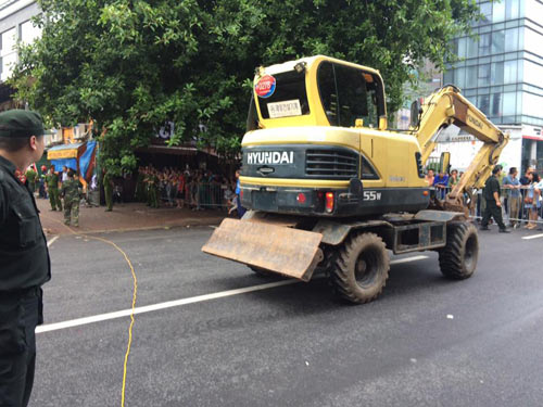 Sập nhà cổ 107 Trần Hưng Đạo: Thêm một người tử vong tại hiện trường - 10