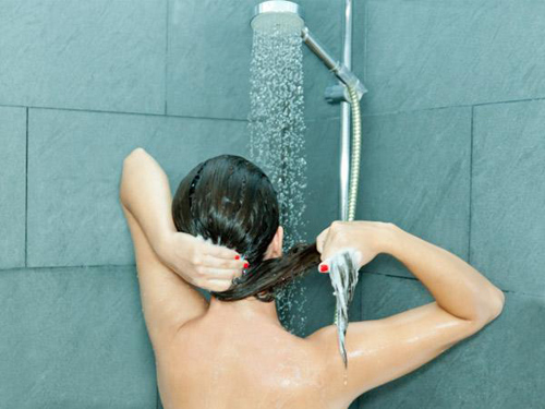 10 món đồ đáng tiền phụ nữ hiện đại cần sắm trong nhà tắm - 3