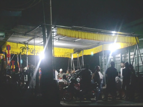 ‘Sâu rượu’ ghen tuông đâm vợ thủng phổi rồi tự sát - 1