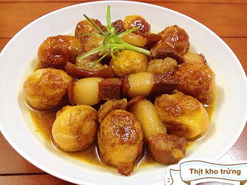 Bữa cơm chiều có nhiều món ngon - 3