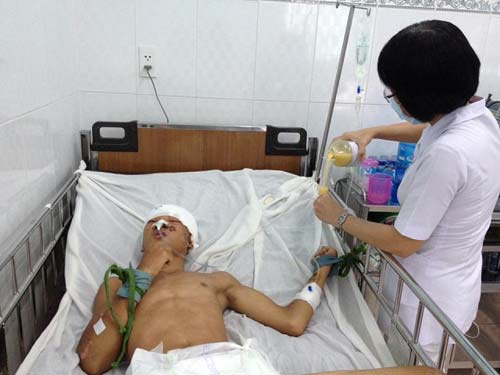 Tìm người thân của bệnh nhân gặp tai nạn giao thông - 1