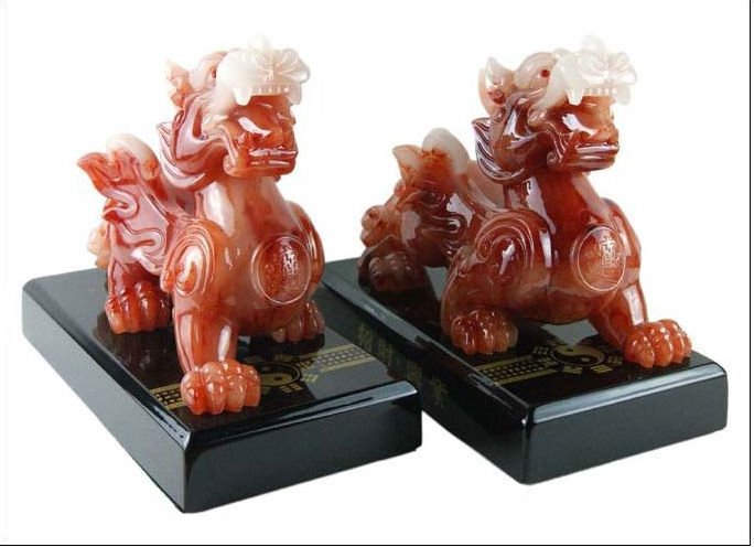 Phụ nữ đến tháng, có thai,...tránh chạm vào Tỳ Hưu - 1
