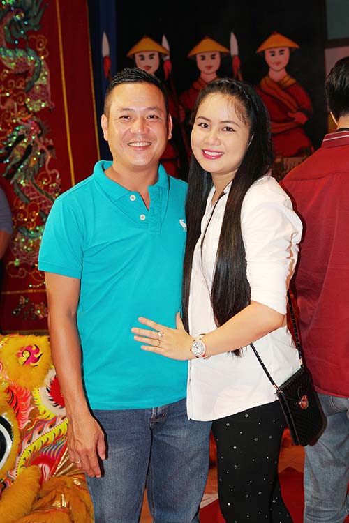 Trương Hải Vân diện áo dài đi cúng Tổ nghề - 9