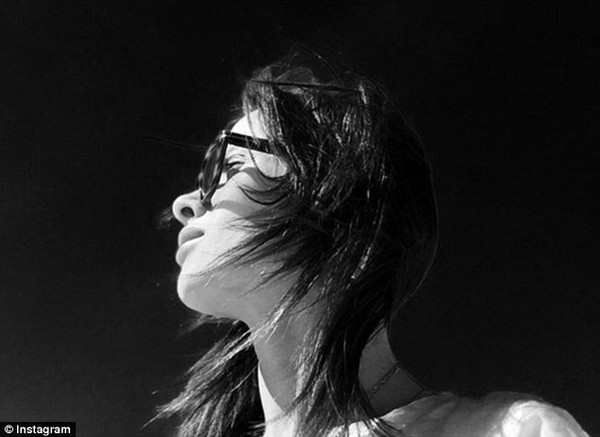 Lộ ảnh hiếm hoi của Hoàng tử bé và tiểu Công chúa - 8