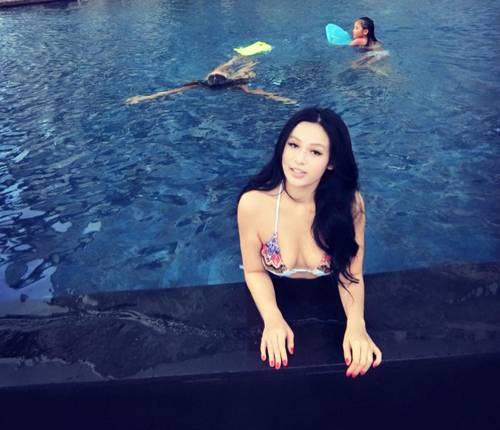 Huyền Baby, Elly Trần xinh đẹp hơn sau khi làm mẹ - 3