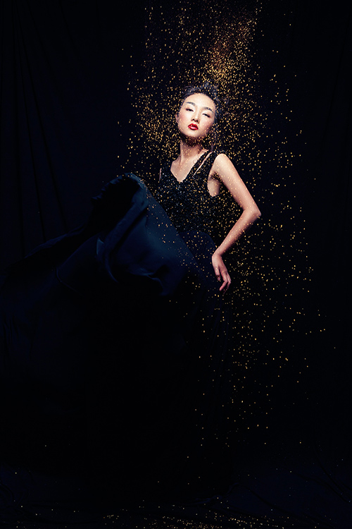 Em gái Trang Khiếu làm người mẫu không thua kém chị - 7