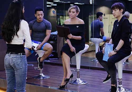 Võ Hoàng Yến quyến rũ với quot;cây đenquot; đi làm giám khảo - 4