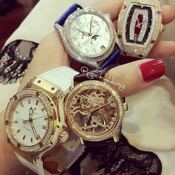 3 nữ BTV VTV xinh đẹp tài năng lại quot;biết cáchquot; gây ấn tượng mạnh - 5