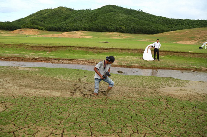 Lại chuyện hậu trường ảnh cưới, quot;thánhquot; cũng không nhịn được cười (P1) - 4