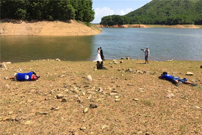 Lại chuyện hậu trường ảnh cưới, quot;thánhquot; cũng không nhịn được cười (P1) - 3