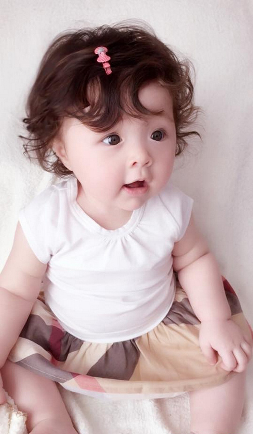 Tủ đồ hiệu của hai quot;cục cưngquot; nhà Elly Trần rất đáng để ghen tị - 6