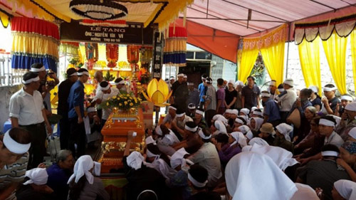 Vụ sập lò vôi, 5 người chết: Đau thương tang chồng tang - 3