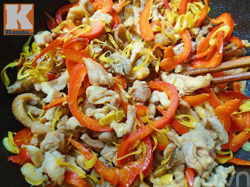 Gà xào sả ớt ngon cơm ngày mát trời - 6