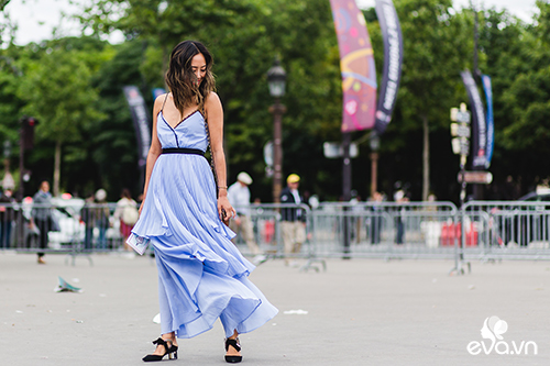 quot;Run rẩyquot; ngắm tín đồ thời trang đi xem show Chanel - 20